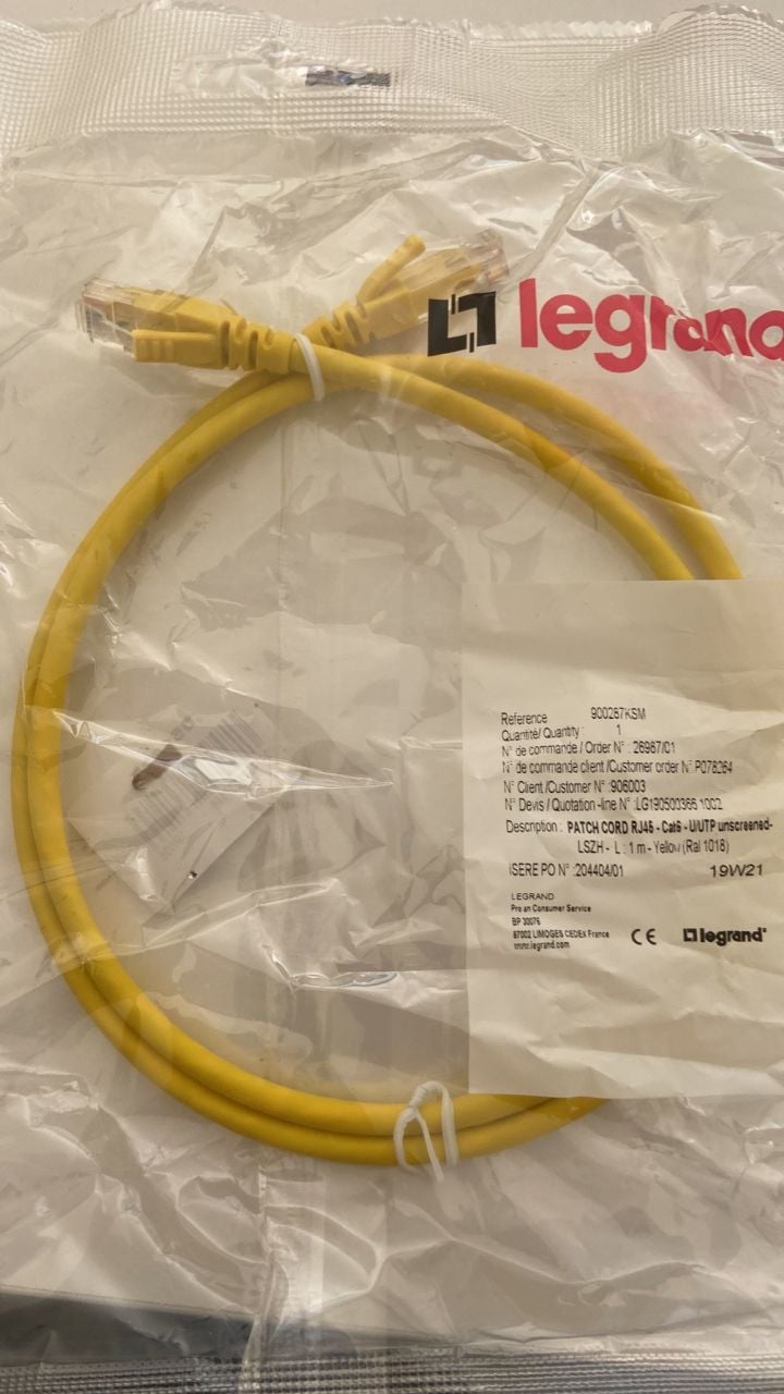 LEGRAND 051837  U/UTP patch cord, Cat6, LSZH, 1 m, sarı